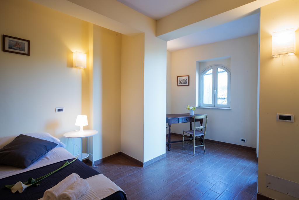 The Clock Borgo Gallodoro * Letojanni