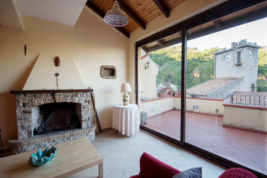 Holiday home The Clock Borgo Gallodoro *