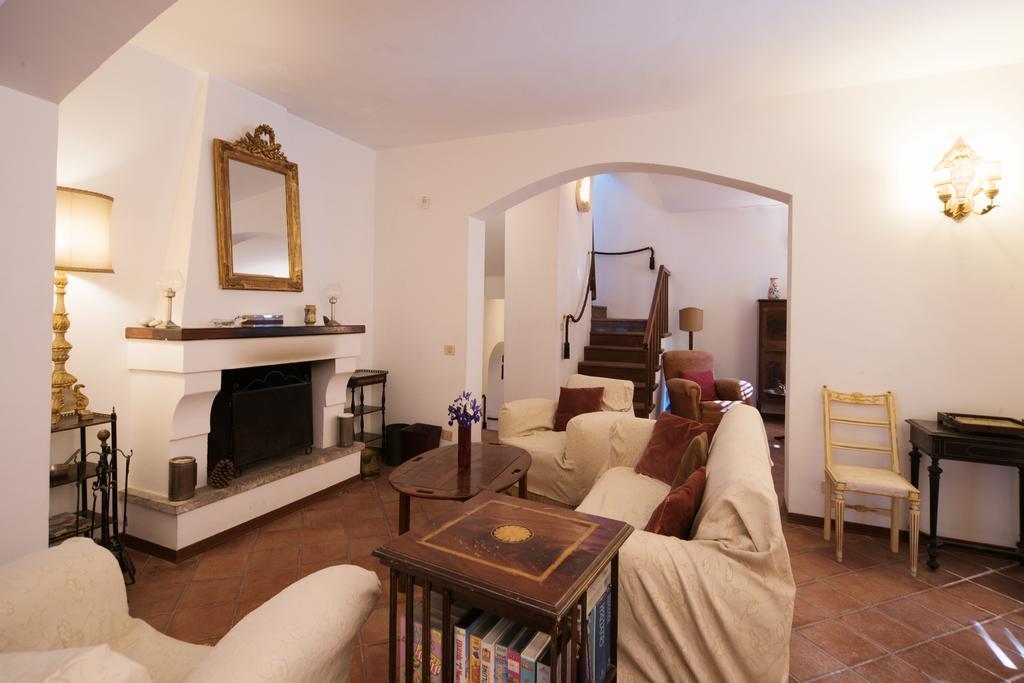 The Clock Borgo Gallodoro Holiday home